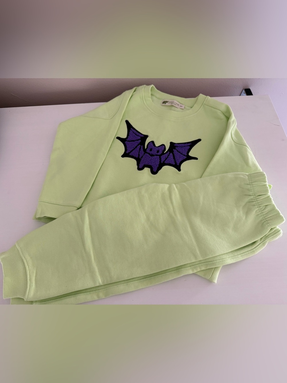 Kids Lime Green Bat Sweatsuit Set
